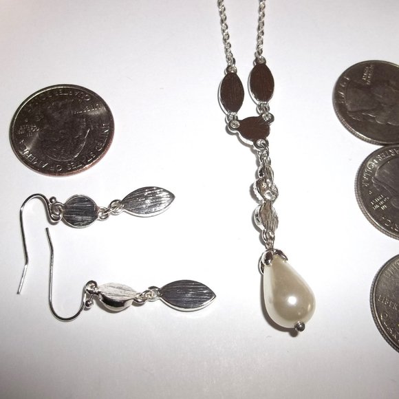 SAQ Y Necklace and Earring Set Silver Faux Pearl Ivory Cream Beige Beaded C446 - Picture 3 of 6